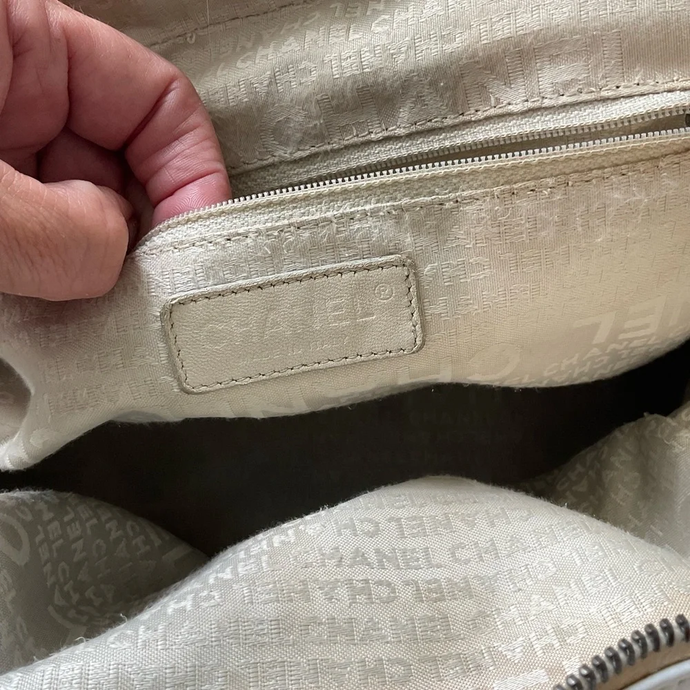 Chanel White Small Tote with COA - Picture 12 of 16